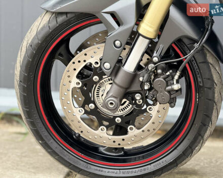 Сузуки GSR 750, объемом двигателя 0.75 л и пробегом 18 тыс. км за 7300 $, фото 7 на Automoto.ua
