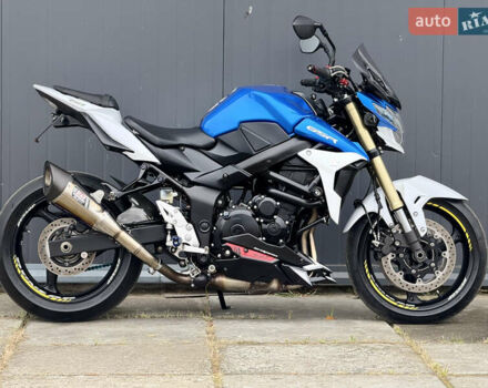 Сузуки GSR 750, объемом двигателя 0.75 л и пробегом 14 тыс. км за 7600 $, фото 3 на Automoto.ua