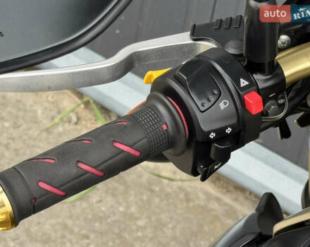 Сузуки GSR 750, объемом двигателя 0.75 л и пробегом 18 тыс. км за 7300 $, фото 10 на Automoto.ua