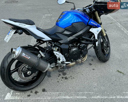 Сузуки GSR 750, объемом двигателя 0.75 л и пробегом 22 тыс. км за 7400 $, фото 3 на Automoto.ua