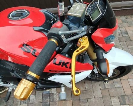 Сузуки GSR 750, объемом двигателя 0.75 л и пробегом 9 тыс. км за 8200 $, фото 7 на Automoto.ua