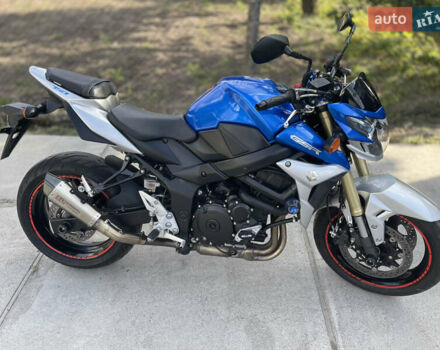 Сузуки GSR 750, объемом двигателя 0 л и пробегом 5 тыс. км за 7500 $, фото 3 на Automoto.ua