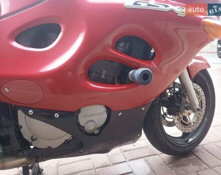 Красный Сузуки GSX-750, объемом двигателя 0.75 л и пробегом 91 тыс. км за 3500 $, фото 4 на Automoto.ua