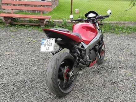 Сузукі GSX-750 2003 у Луцьку на Automoto.ua Сузукі GSX-750, об'ємом двигуна 0 л та пробігом 39 тис. км за 3500 $, фото 1 на Automoto.ua