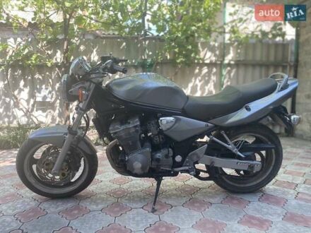 Серый Сузуки GSX-750, объемом двигателя 0 л и пробегом 40 тыс. км за 2800 $, фото 1 на Automoto.ua