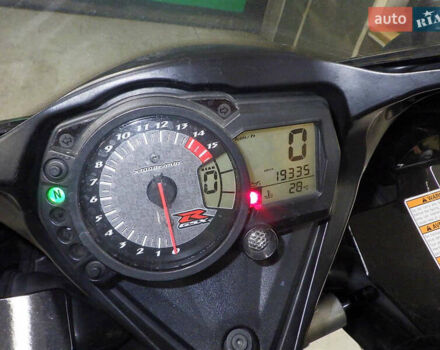 Черный Сузуки GSX-R 1000, объемом двигателя 1 л и пробегом 19 тыс. км за 10500 $, фото 8 на Automoto.ua