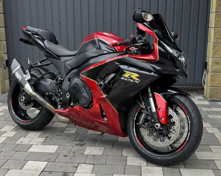 Красный Сузуки GSX-R 1000, объемом двигателя 1 л и пробегом 35 тыс. км за 13500 $, фото 3 на Automoto.ua