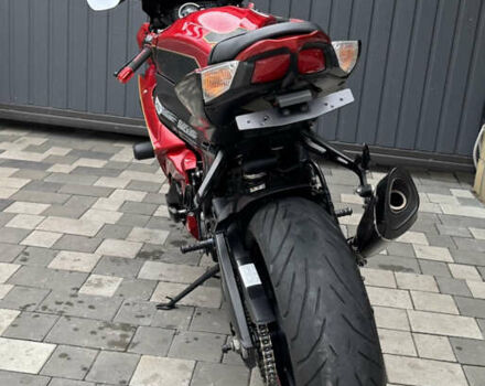 Красный Сузуки GSX-R 1000, объемом двигателя 1 л и пробегом 35 тыс. км за 13500 $, фото 12 на Automoto.ua