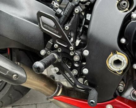 Красный Сузуки GSX-R 1000, объемом двигателя 1 л и пробегом 35 тыс. км за 13500 $, фото 15 на Automoto.ua
