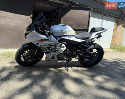 Сузуки GSX-R 1000, объемом двигателя 1 л и пробегом 11 тыс. км за 19500 $, фото 6 на Automoto.ua