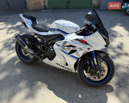 Сузуки GSX-R 1000, объемом двигателя 1 л и пробегом 11 тыс. км за 19500 $, фото 7 на Automoto.ua