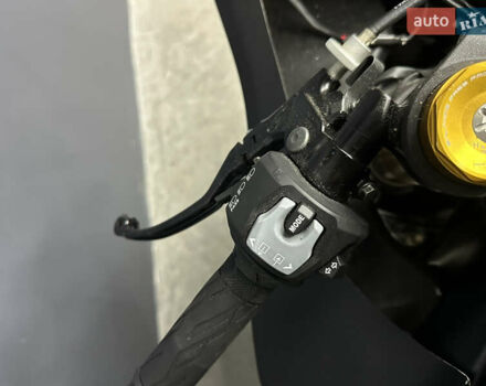 Сузукі GSX-R 1000, об'ємом двигуна 1 л та пробігом 2 тис. км за 17000 $, фото 21 на Automoto.ua