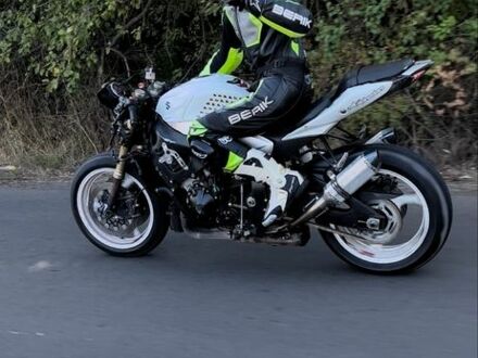 Сузукі GSX-R 1000, об'ємом двигуна 1 л та пробігом 0 тис. км за 2200 $, фото 1 на Automoto.ua