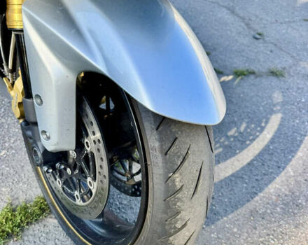 Серый Сузуки GSX-R 1000, объемом двигателя 1 л и пробегом 34 тыс. км за 6950 $, фото 10 на Automoto.ua