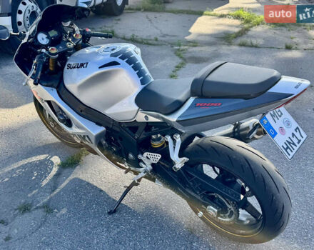 Серый Сузуки GSX-R 1000, объемом двигателя 1 л и пробегом 34 тыс. км за 6950 $, фото 3 на Automoto.ua
