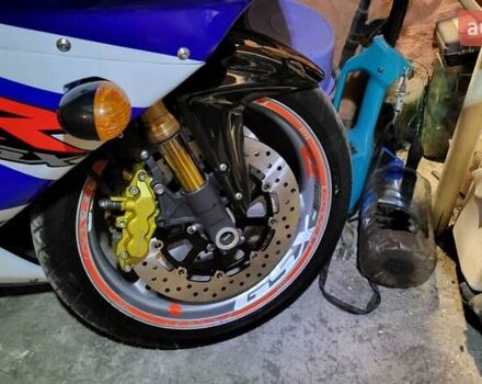 Синий Сузуки GSX-R 1000, объемом двигателя 1 л и пробегом 17 тыс. км за 5400 $, фото 15 на Automoto.ua