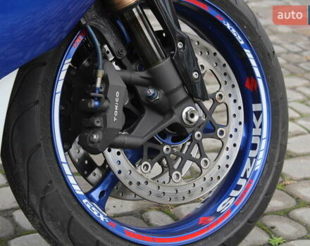 Синий Сузуки GSX-R 1000, объемом двигателя 1 л и пробегом 23 тыс. км за 8500 $, фото 13 на Automoto.ua