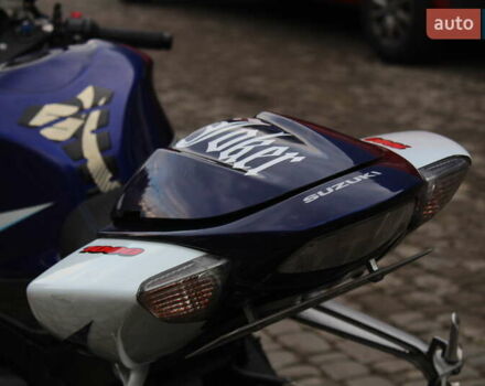 Синий Сузуки GSX-R 1000, объемом двигателя 1 л и пробегом 23 тыс. км за 9200 $, фото 8 на Automoto.ua
