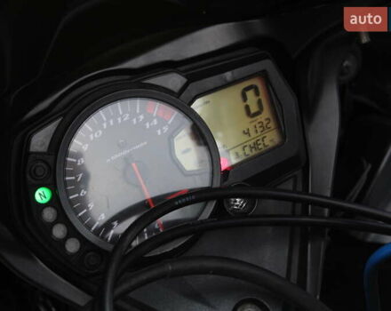 Синий Сузуки GSX-R 1000, объемом двигателя 1 л и пробегом 23 тыс. км за 9200 $, фото 10 на Automoto.ua