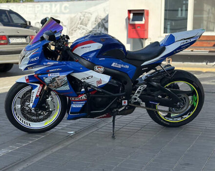 Синий Сузуки GSX-R 1000, объемом двигателя 1 л и пробегом 70 тыс. км за 8200 $, фото 4 на Automoto.ua