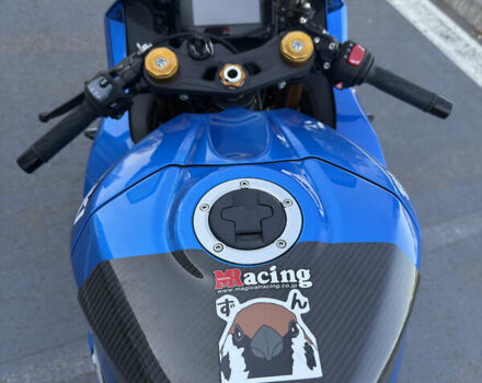 Синий Сузуки GSX-R 1000, объемом двигателя 1 л и пробегом 9 тыс. км за 21500 $, фото 8 на Automoto.ua