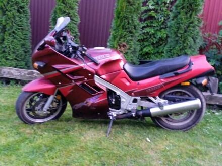Сузукі GSX-R 1100 1996 у Турійськ на Automoto.ua Червоний Сузукі GSX-R 1100, об'ємом двигуна 0 л та пробігом 22 тис. км за 2600 $, фото 1 на Automoto.ua