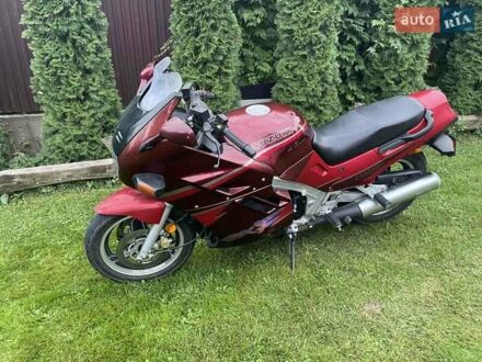 Красный Сузуки GSX-R 1100, объемом двигателя 1.1 л и пробегом 22 тыс. км за 2499 $, фото 1 на Automoto.ua