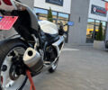 Белый Сузуки GSX-R 600, объемом двигателя 0.6 л и пробегом 25 тыс. км за 8499 $, фото 17 на Automoto.ua