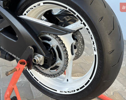 Белый Сузуки GSX-R 600, объемом двигателя 0.6 л и пробегом 25 тыс. км за 8499 $, фото 19 на Automoto.ua