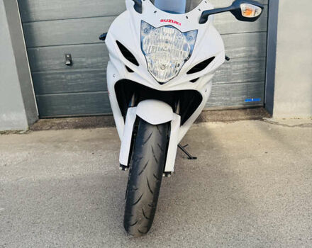 Белый Сузуки GSX-R 600, объемом двигателя 0 л и пробегом 14 тыс. км за 10500 $, фото 3 на Automoto.ua
