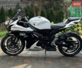 Белый Сузуки GSX-R 600, объемом двигателя 0.6 л и пробегом 12 тыс. км за 12800 $, фото 10 на Automoto.ua