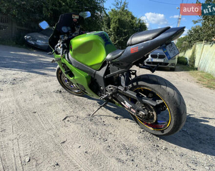 Черный Сузуки GSX-R 600, объемом двигателя 0.6 л и пробегом 36 тыс. км за 4500 $, фото 8 на Automoto.ua