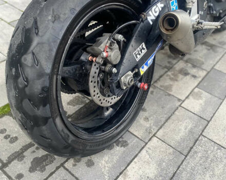 Черный Сузуки GSX-R 600, объемом двигателя 0.6 л и пробегом 25 тыс. км за 6600 $, фото 9 на Automoto.ua