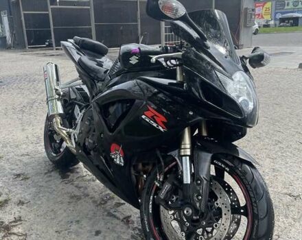 Черный Сузуки GSX-R 600, объемом двигателя 0.6 л и пробегом 38 тыс. км за 6700 $, фото 2 на Automoto.ua