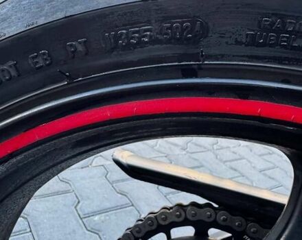 Чорний Сузукі GSX-R 600, об'ємом двигуна 0.6 л та пробігом 57 тис. км за 6700 $, фото 8 на Automoto.ua