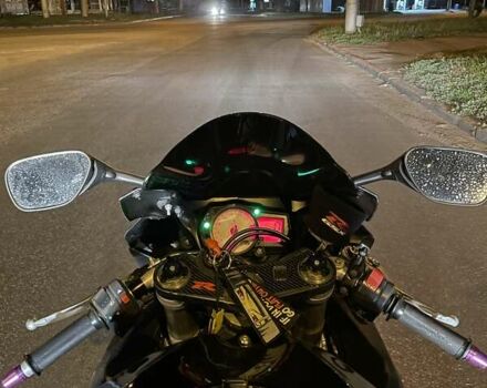 Черный Сузуки GSX-R 600, объемом двигателя 0.6 л и пробегом 38 тыс. км за 6700 $, фото 1 на Automoto.ua