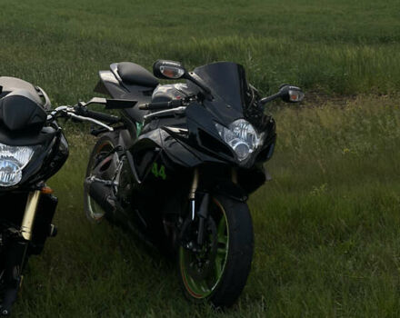 Черный Сузуки GSX-R 600, объемом двигателя 0.6 л и пробегом 34 тыс. км за 4500 $, фото 3 на Automoto.ua