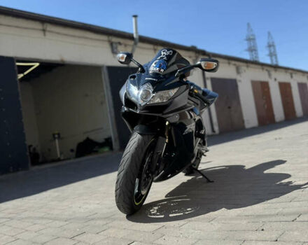 Черный Сузуки GSX-R 600, объемом двигателя 0.6 л и пробегом 28 тыс. км за 8500 $, фото 3 на Automoto.ua