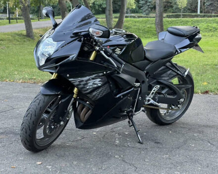Черный Сузуки GSX-R 600, объемом двигателя 0.6 л и пробегом 24 тыс. км за 7500 $, фото 2 на Automoto.ua