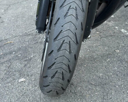 Черный Сузуки GSX-R 600, объемом двигателя 0.6 л и пробегом 24 тыс. км за 7500 $, фото 17 на Automoto.ua