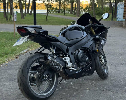 Черный Сузуки GSX-R 600, объемом двигателя 0.6 л и пробегом 24 тыс. км за 7500 $, фото 5 на Automoto.ua