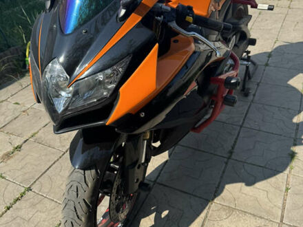 Сузукі GSX-R 600 2008 у Изюме на Automoto.ua Чорний Сузукі GSX-R 600, об'ємом двигуна 0.6 л та пробігом 32 тис. км за 7500 $, фото 1 на Automoto.ua