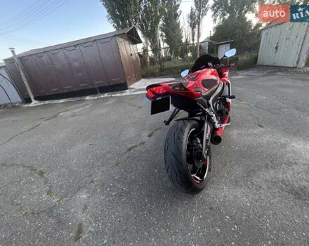 Красный Сузуки GSX-R 600, объемом двигателя 0.6 л и пробегом 33 тыс. км за 10200 $, фото 20 на Automoto.ua