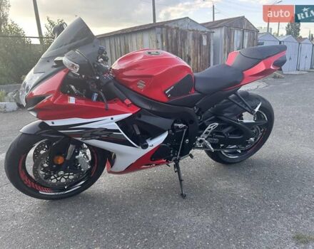 Красный Сузуки GSX-R 600, объемом двигателя 0.6 л и пробегом 33 тыс. км за 10200 $, фото 9 на Automoto.ua