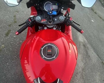 Красный Сузуки GSX-R 600, объемом двигателя 0.6 л и пробегом 33 тыс. км за 10200 $, фото 26 на Automoto.ua