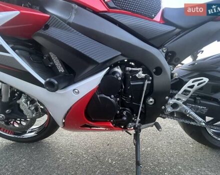 Красный Сузуки GSX-R 600, объемом двигателя 0.6 л и пробегом 33 тыс. км за 10200 $, фото 36 на Automoto.ua