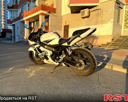 Сузукі GSX-R 600, об'ємом двигуна 0.6 л та пробігом 64 тис. км за 4500 $, фото 4 на Automoto.ua