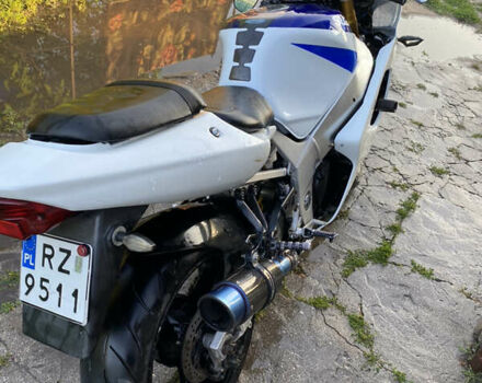 Сузуки GSX-R 600, объемом двигателя 0 л и пробегом 58 тыс. км за 2000 $, фото 2 на Automoto.ua
