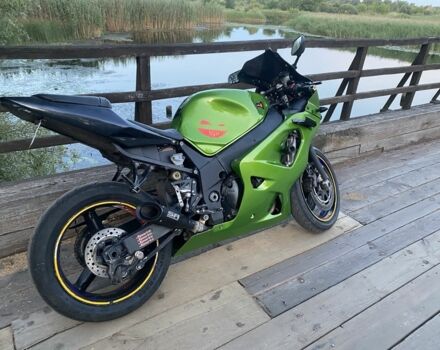 Сузуки GSX-R 600, объемом двигателя 0.6 л и пробегом 0 тыс. км за 4500 $, фото 1 на Automoto.ua