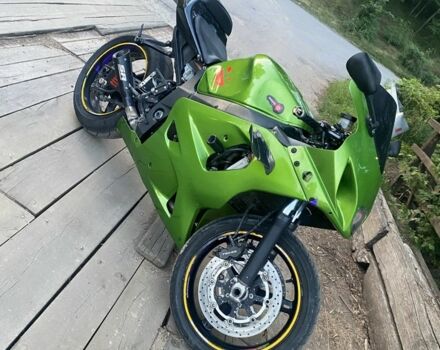 Сузуки GSX-R 600, объемом двигателя 0.6 л и пробегом 0 тыс. км за 4500 $, фото 6 на Automoto.ua